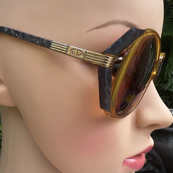 VINTAGE CHRISTIAN DIOR OVERSIZED EYEGLASS FRAMES - Picture 14 of 16